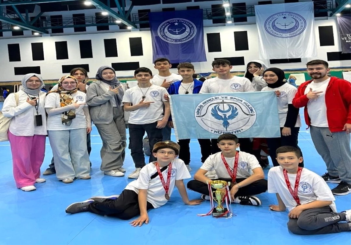 Kütahya Diriliş Spor Kulübü Okçuları Türkiye Şampiyonası’nda Üçüncülük Elde Etti